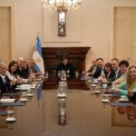 MILEI DIFUNDIÓ UNA FOTO PARA INSTALAR LA IDEA DE QUE EL GOBIERNO TRABAJA