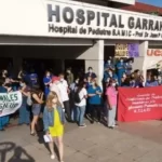 MÉDICOS RESIDENTES DEL HOSPITAL GARRAHAN RECLAMAN POR SALARIOS Y CONVOCAN AL PARO DE ESTE JUEVES