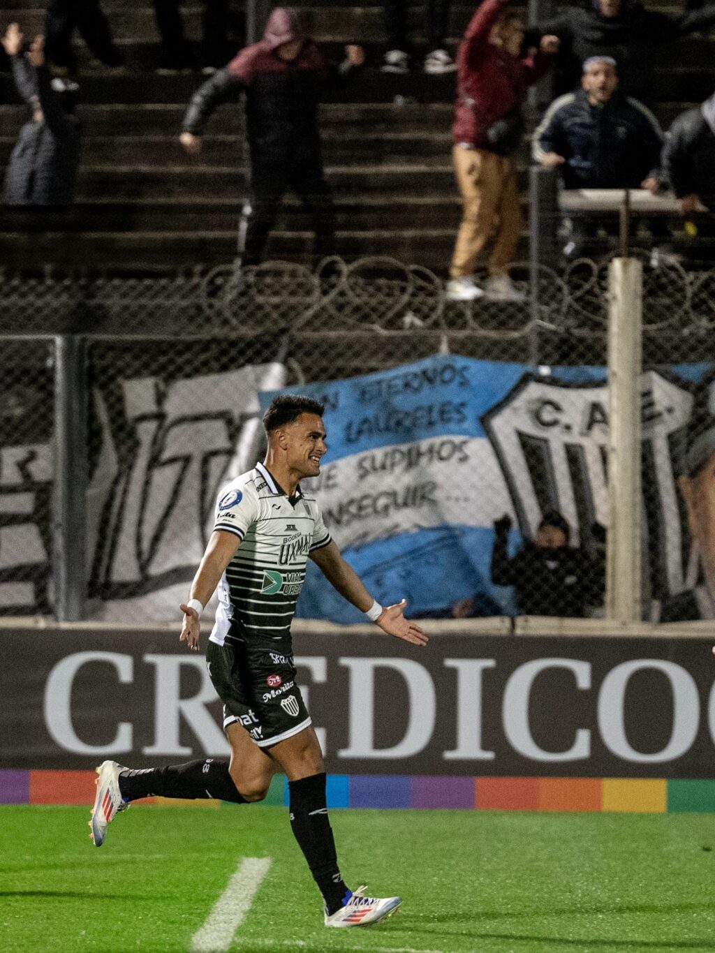 Foto Prensa Estudiantes BA