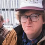 UN 23 DE ABRIL: NACE MICHAEL MOORE, EL DOCUMENTALISTA CONTROVERSIAL
